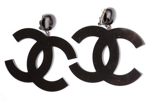 black chanel earrings cc